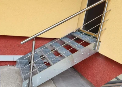 Kleine stahltreppe eingang - Stahltreppe von MV-C Metallverarbeitung