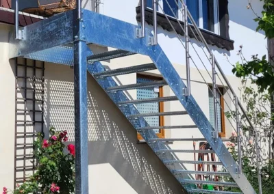 Stahltreppe balkon verzinkt - Stahltreppe von MV-C Metallverarbeitung